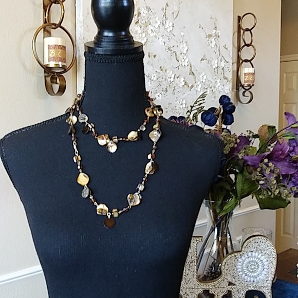 Sea Shell Embellished Bronze And Tan Stament Necklace - Picture 4 of 17
